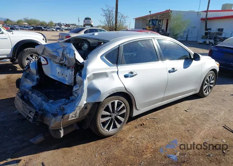 2017 Nissan Altima 2.5 Sl z USA, uszkodzony, nr VIN 1N4AL3AP2HC211838